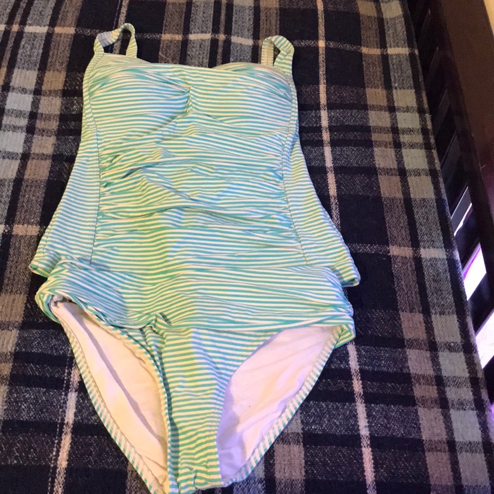 Bathing suit - Picture 1 of 4